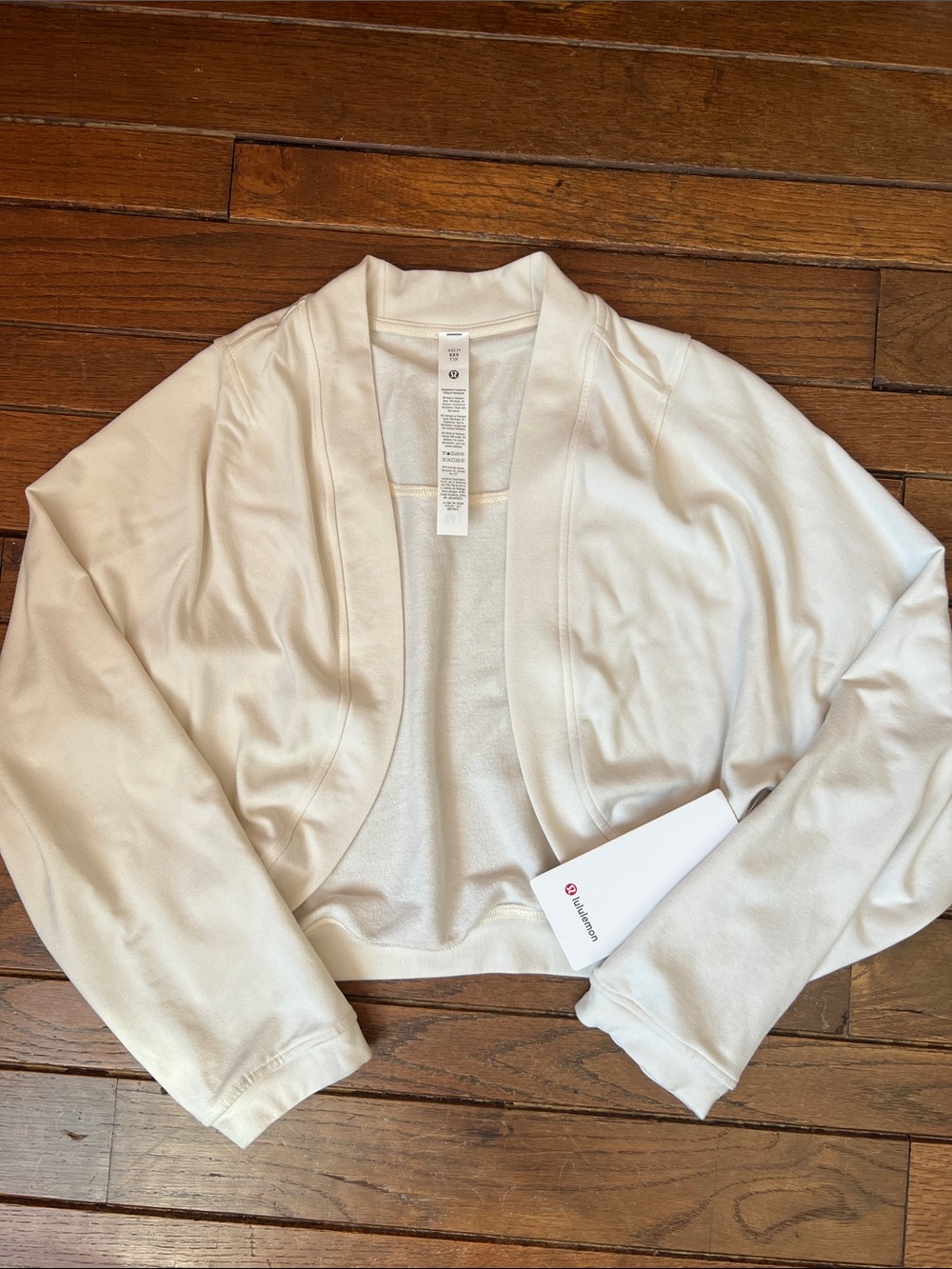 Lululemon Ivory BeCalm Shrug Bolero Cardigan Size S - XXS NWT New With Tag